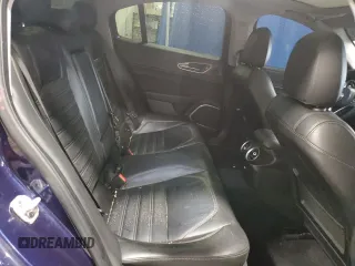 2017 Alfa Romeo Giulia Ti z VIN ZARFAECN6H7543339, wystawiony jako Copart lot #47017935 z przebiegiem 97 435 mil mil oraz Szkody całkowita. Historia ofert i sprzedaży dostępna na DreamBid. Obrazek 10.