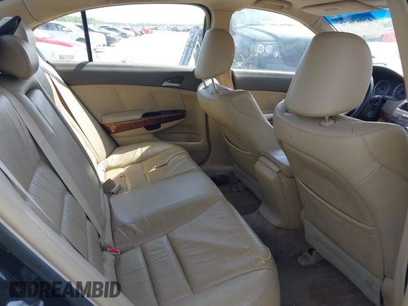 2008 Honda Accord EX-L z VIN 1HGCP36818A035886, wystawiony jako IAAI lot #42063672 z przebiegiem 172 953 mil mil oraz . Historia ofert i sprzedaży dostępna na DreamBid. Obrazek 8.