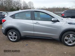 2021 Honda HR-V LX with VIN 3CZRU5H37MM703180, listed as a IAAI auction lot 41737591 with 34,190 mi miles. Bid and sale history available at carsss.com. Image 13.