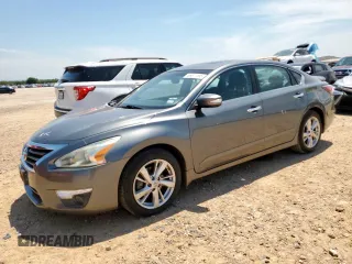 2015 Nissan Altima 2.5 z VIN 1N4AL3AP1FN861617, wystawiony jako Copart lot #56671585 z przebiegiem 67 718 mil mil oraz Czysty tytuł • Clean title. Historia ofert i sprzedaży dostępna na DreamBid. Obrazek 1.