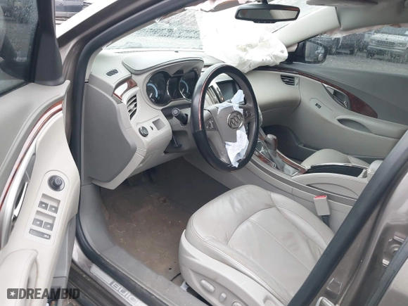 2012 Buick LaCrosse Leather with VIN 1G4GC5E31CF339630, listed as a IAAI auction lot 41536462 with 132,771 mi miles. Bid and sale history available at carsss.com. Image 5.
