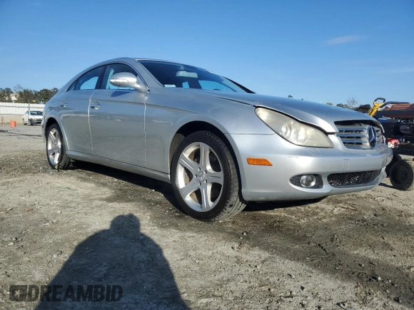 2007 Mercedes-Benz CLS-Class 5.5L with VIN WDDDJ72X97A081639, listed as a Copart auction lot 78200344 with 177,266 mi miles and Salvage Title. Bid and sale history available at carsss.com. Image 4.