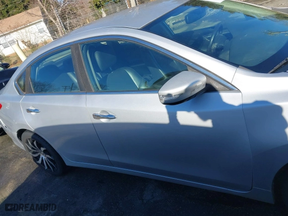 2018 Nissan Altima 2.5 SL with VIN 1N4AL3APXJC213097, listed as a IAAI auction lot 41232640 with 155,969 mi miles. Bid and sale history available at carsss.com. Image 14.