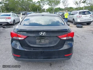 2015 Hyundai Elantra Limited with VIN KMHDH4AE7FU385081, listed as a IAAI auction lot 41911165 with 124,052 mi miles. Bid and sale history available at carsss.com. Image 16.