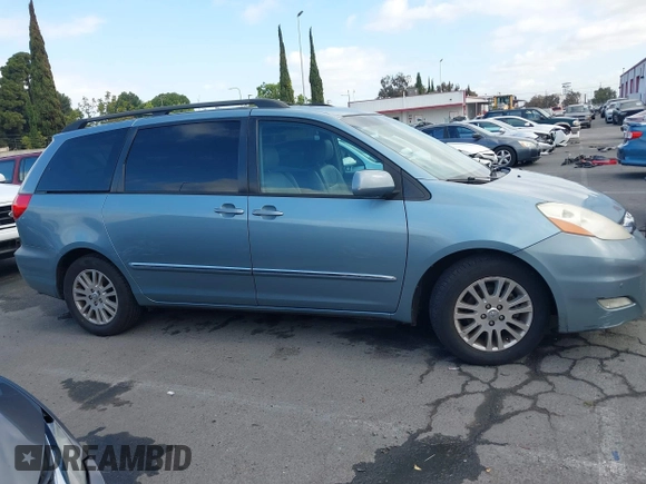 2007 Toyota Sienna XLE z VIN 5TDZK22C77S093580, wystawiony jako IAAI lot #42258590 z przebiegiem 191 274 mil mil oraz . Historia ofert i sprzedaży dostępna na DreamBid. Obrazek 14.