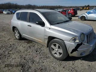 2007 Jeep Compass Sport with VIN 1J8FT47WX7D383699, listed as a Copart auction lot 88482135 with 219,898 mi miles and Salvage Title. Bid and sale history available at carsss.com. Image 4.