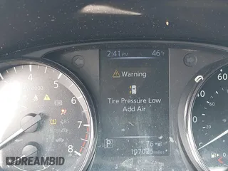 2017 Nissan Rogue Sport SL with VIN JN1BJ1CR3HW118691, listed as a IAAI auction lot 41532605 with 107,025 mi miles. Bid and sale history available at carsss.com. Image 15.