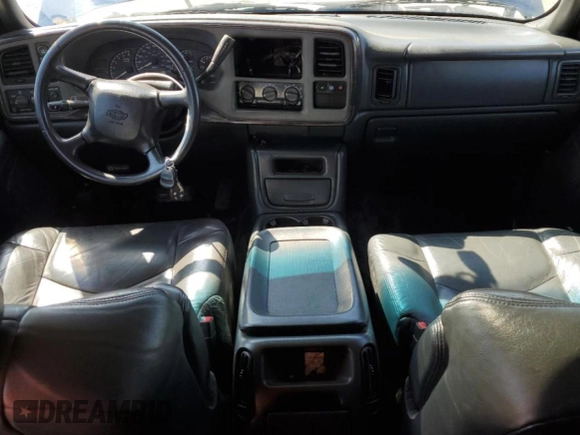 2002 Chevrolet Avalanche with VIN 3GNEK13TX2G250105, listed as a Copart auction lot 52038705 with 181,119 mi miles and Salvage Title. Bid and sale history available at carsss.com. Image 8.