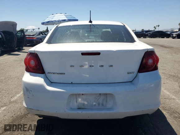 2013 Dodge Avenger SXT z VIN 1C3CDZCB5DN679697, wystawiony jako Copart lot #56499565 z przebiegiem 126 191 mil mil oraz Czysty tytuł • Clean title. Historia ofert i sprzedaży dostępna na DreamBid. Obrazek 6.