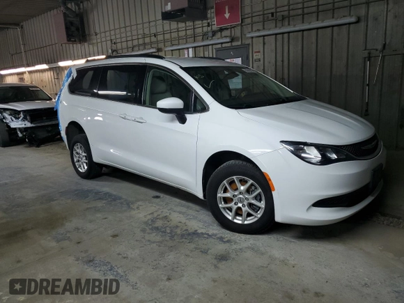 2021 Chrysler Voyager LXi with VIN 2C4RC1DG2MR552266, listed as a Copart auction lot 50742615 with 102,422 mi miles and Salvage Title. Bid and sale history available at DreamBid. Image 4.
