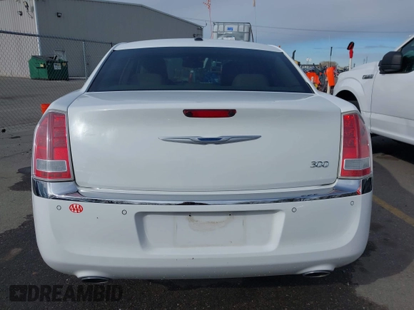 2011 Chrysler 300 Limited with VIN 2C3CA5CG8BH578348, listed as a IAAI auction lot 41925514 with 214,778 mi miles. Bid and sale history available at carsss.com. Image 16.