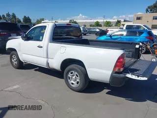 2014 Toyota Tacoma z VIN 5TFNX4CN0EX036172, wystawiony jako IAAI lot #42257113 z przebiegiem 171 601 mil mil oraz . Historia ofert i sprzedaży dostępna na DreamBid. Obrazek 3.