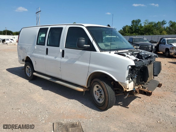 2022 GMC Savana Cargo Van with VIN 1GTW7AFP0N1234382, listed as a Copart auction lot 65016334 with 0 mi miles and Clean Title. Bid and sale history available at carsss.com. Image 4.