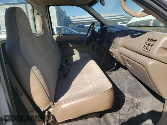 2001 Ford F-250 XL z VIN 1FTNF21L31EC98816, wystawiony jako Copart lot #72825944 z przebiegiem 145 083 mil mil oraz Szkoda całkowita • Salvage title. Historia ofert i sprzedaży dostępna na DreamBid. Obrazek 10.