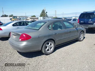2001 Ford Taurus SES with VIN 1FAFP55S61G285069, listed as a IAAI auction lot 42182421 with 187,928 mi miles and . Bid and sale history available at carsss.com. Image 4.