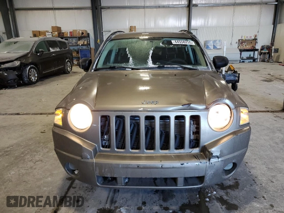 2008 Jeep Compass Sport with VIN 1J8FT47078D665893, listed as a Copart auction lot 44558255 with 138,490 mi miles and Salvage Title. Bid and sale history available at carsss.com. Image 5.