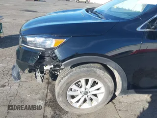 2019 Kia Sorento L with VIN 5XYPG4A36KG574285, listed as a IAAI auction lot 41647367 with 74,808 mi miles. Bid and sale history available at carsss.com. Image 17.