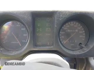 1991 Isuzu Trooper z VIN JACCH58R8M7904079, wystawiony jako IAAI lot #42303036 z przebiegiem 244 672 mil mil oraz . Historia ofert i sprzedaży dostępna na DreamBid. Obrazek 7.