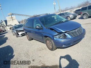 2007 Chrysler Town & Country LWB Limited with VIN 2A4GP64L87R217436, listed as a IAAI auction lot 41788581 with 102,319 mi miles. Bid and sale history available at carsss.com. Image 1.