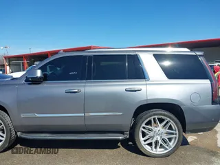 2018 Cadillac Escalade Luxury z VIN 1GYS3BKJ0JR147752, wystawiony jako IAAI lot #41419140 z przebiegiem 124 376 mil mil oraz . Historia ofert i sprzedaży dostępna na DreamBid. Obrazek 15.