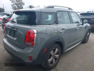 2017 MINI Countryman Cooper with VIN WMZYS7C34H3E06629, listed as a IAAI auction lot 42193989 with 113,920 mi miles and . Bid and sale history available at DreamBid. Image 4.