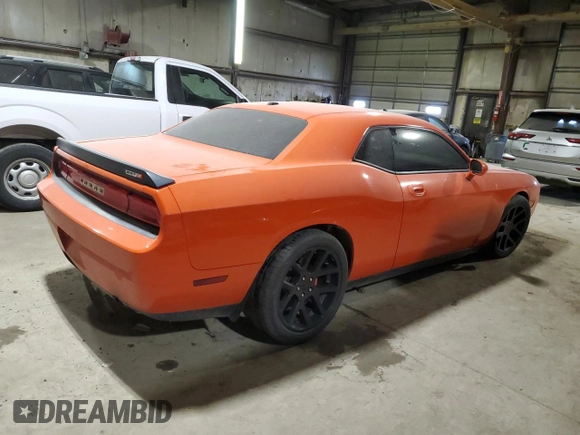 2010 Dodge Challenger SRT-8 with VIN 2B3CJ7DW3AH260635, listed as a Copart auction lot 87880775 with 105,524 mi miles and Salvage title. Bid and sale history available at DreamBid. Image 3.