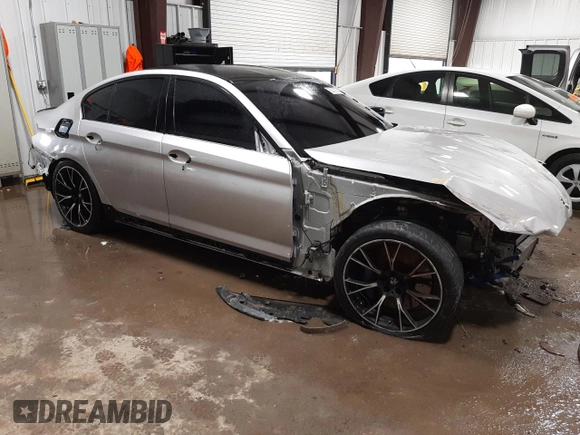 2020 BMW M5 Competition with VIN WBSJF0C04LCD32309, listed as a Copart auction lot 39242833 with 33,468 mi miles. Bid and sale history available at carsss.com. Image 4.