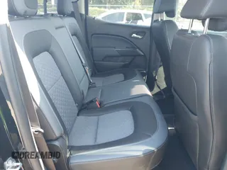 2020 Chevrolet Colorado 2WD Z71 z VIN 1GCGSDEN2L1122555, wystawiony jako IAAI lot #42096724 z przebiegiem 120 679 mil mil oraz . Historia ofert i sprzedaży dostępna na DreamBid. Obrazek 8.