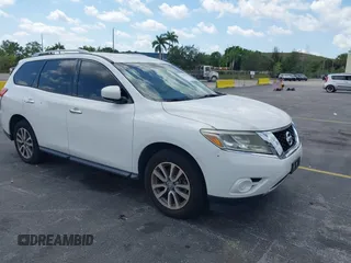 2013 Nissan Pathfinder Platinum with VIN 5N1AR2MM5DC681212, listed as a IAAI auction lot 42332675 with 140,047 mi miles and . Bid and sale history available at DreamBid. Image 1.