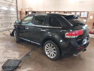 2011 Lincoln MKX with VIN 2LMDJ8JK0BBJ07032, listed as a IAAI auction lot 41866897 with 232,796 mi miles. Bid and sale history available at carsss.com. Image 3.