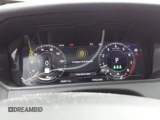 2019 Land Rover Range Rover Velar S с VIN SALYB2EXXKA798818, выставлен на аукционе IAAI как лот 41587624 с пробегом 106 401 миль миль и . История ставок и продаж доступна на DreamBid. Изображение 7.