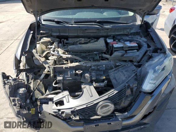 2019 Nissan Rogue SV with VIN 5N1AT2MT6KC717527, listed as a Copart auction lot 53943765 with 82,528 mi miles and Salvage Title. Bid and sale history available at DreamBid. Image 12.