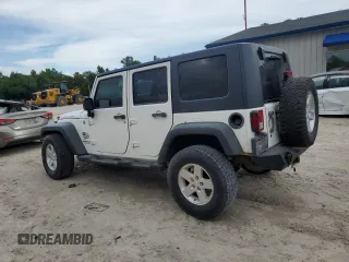 2008 Jeep Wrangler Unlimited Rubicon with VIN 1J8GA69198L547152, listed as a Copart auction lot 61539585 with 158,949 mi miles and Salvage title. Bid and sale history available at DreamBid. Image 2.