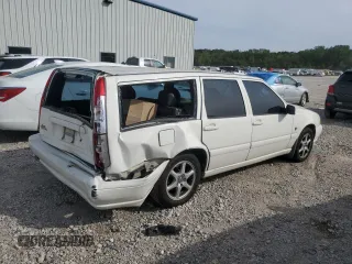2000 Volvo V70 with VIN YV1LW61J5Y2731717, listed as a Copart auction lot 73036744 with 0 mi miles and Salvage Title. Bid and sale history available at carsss.com. Image 3.