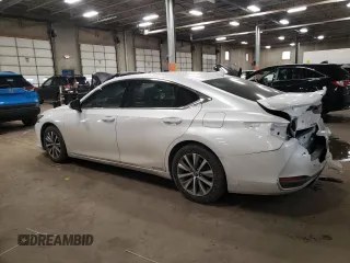 2021 Lexus ES with VIN 58ADA1C15MU003911, listed as a Copart auction lot 45132645 with 17,153 mi miles and Salvage Title. Bid and sale history available at carsss.com. Image 2.