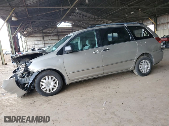 2004 Toyota Sienna CE with VIN 5TDZA23C94S187828, listed as a Copart auction lot 49094645 with 236,132 mi miles and Salvage Title. Bid and sale history available at carsss.com. Image 1.