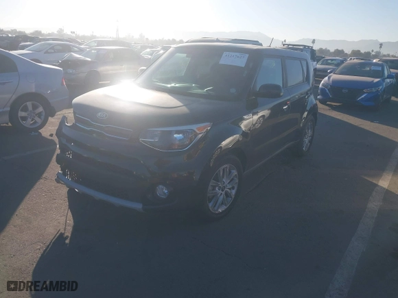 2019 Kia Soul + with VIN KNDJP3A51K7908964, listed as a IAAI auction lot 41217627 with 112,077 mi miles. Bid and sale history available at carsss.com. Image 17.