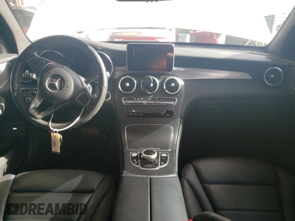 2019 Mercedes-Benz GLC with VIN WDC0J4KB1KF565029, listed as a Copart auction lot 52591042 with 22,588 mi miles. Bid and sale history available at carsss.com. Image 9.