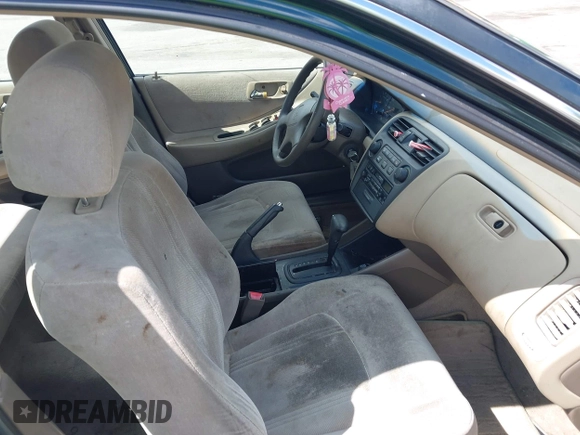 1999 Honda Accord LX z VIN JHMCG5644XC021926, wystawiony jako IAAI lot #42251802 z przebiegiem 218 291 mil mil oraz . Historia ofert i sprzedaży dostępna na DreamBid. Obrazek 5.