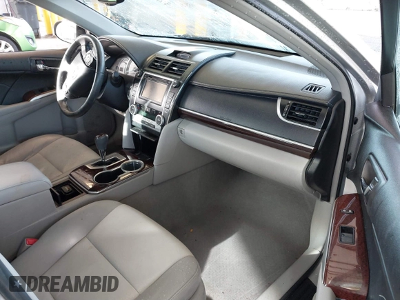 2013 Toyota Camry L with VIN 4T4BF1FK1DR286656, listed as a IAAI auction lot 41795168 with 88,172 mi miles. Bid and sale history available at carsss.com. Image 5.
