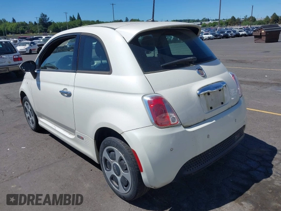 2014 FIAT 500e z VIN 3C3CFFGE3ET291138, wystawiony jako IAAI lot #42712724 z przebiegiem 86 000 mil mil oraz . Historia ofert i sprzedaży dostępna na DreamBid. Obrazek 3.