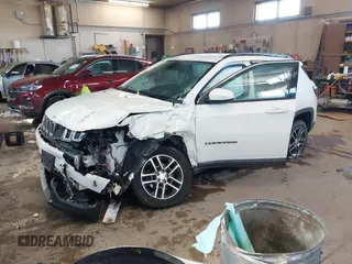 2018 Jeep Compass Latitude with VIN 3C4NJDBB0JT179167, listed as a IAAI auction lot 41622598 with 106,880 mi miles. Bid and sale history available at carsss.com. Image 2.