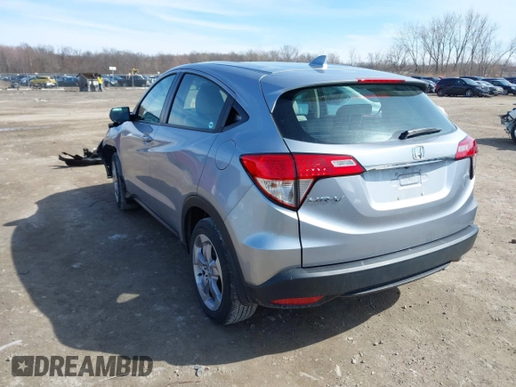 2022 Honda HR-V LX with VIN 3CZRU6H32NM736398, listed as a IAAI auction lot 41859975 with 17,573 mi miles. Bid and sale history available at carsss.com. Image 3.