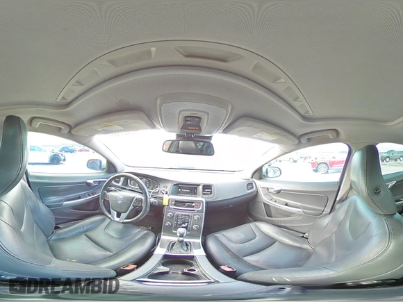 2015 Volvo S60 T5 Drive-E Premier с VIN YV140MFB0F1312432, выставлен на аукционе Copart как лот 55653895 с пробегом 159 010 миль миль и Чистый • Clean title. История ставок и продаж доступна на DreamBid. Изображение 14.