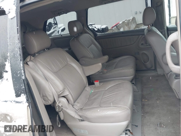 2008 Toyota Sienna XLE with VIN 5TDBK22C98S016390, listed as a IAAI auction lot 41971028 with 195,194 mi miles and . Bid and sale history available at DreamBid. Image 8.