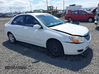 2008 Kia Spectra EX z VIN KNAFE122X85500890, wystawiony jako IAAI lot #42178368 z przebiegiem 178 876 mil mil oraz . Historia ofert i sprzedaży dostępna na DreamBid. Obrazek 1.