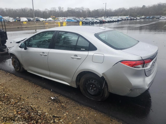 2023 Toyota Corolla LE with VIN 5YFB4MDE6PP041064, listed as a Copart auction lot 52415455 with 33,195 mi miles and Non Repairable. Bid and sale history available at carsss.com. Image 2.