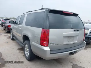 2007 GMC Yukon XL SLT with VIN 1GKFC160X7J311913, listed as a IAAI auction lot 41804518 with 188,458 mi miles. Bid and sale history available at carsss.com. Image 3.