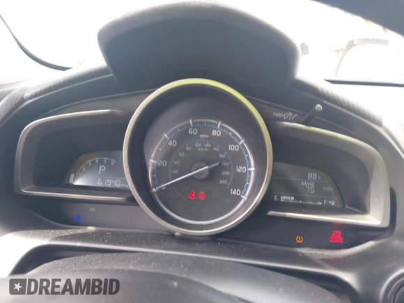 2019 Toyota Yaris L z VIN 3MYDLBYV4KY528641, wystawiony jako IAAI lot #41935993 z przebiegiem 61 940 mil mil oraz . Historia ofert i sprzedaży dostępna na DreamBid. Obrazek 7.