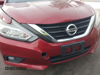2016 Nissan Altima SR with VIN 1N4AL3AP5GC219124, listed as a IAAI auction lot 41170014 with 101,650 mi miles and . Bid and sale history available at carsss.com. Image 6.